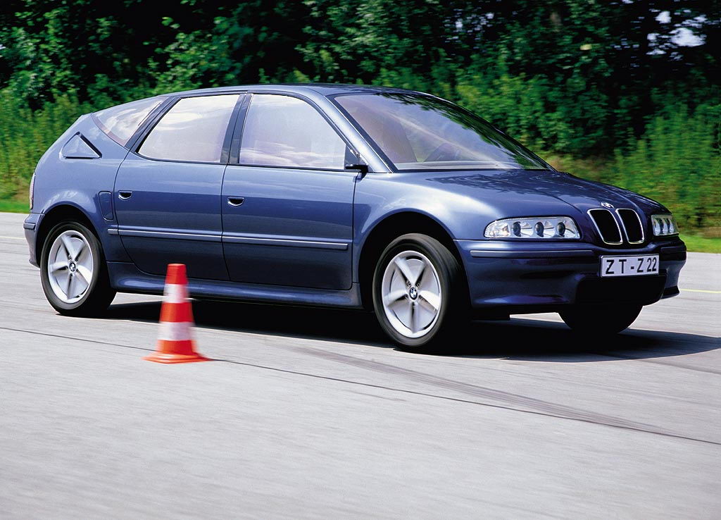BMW Z22 2000 001.jpg